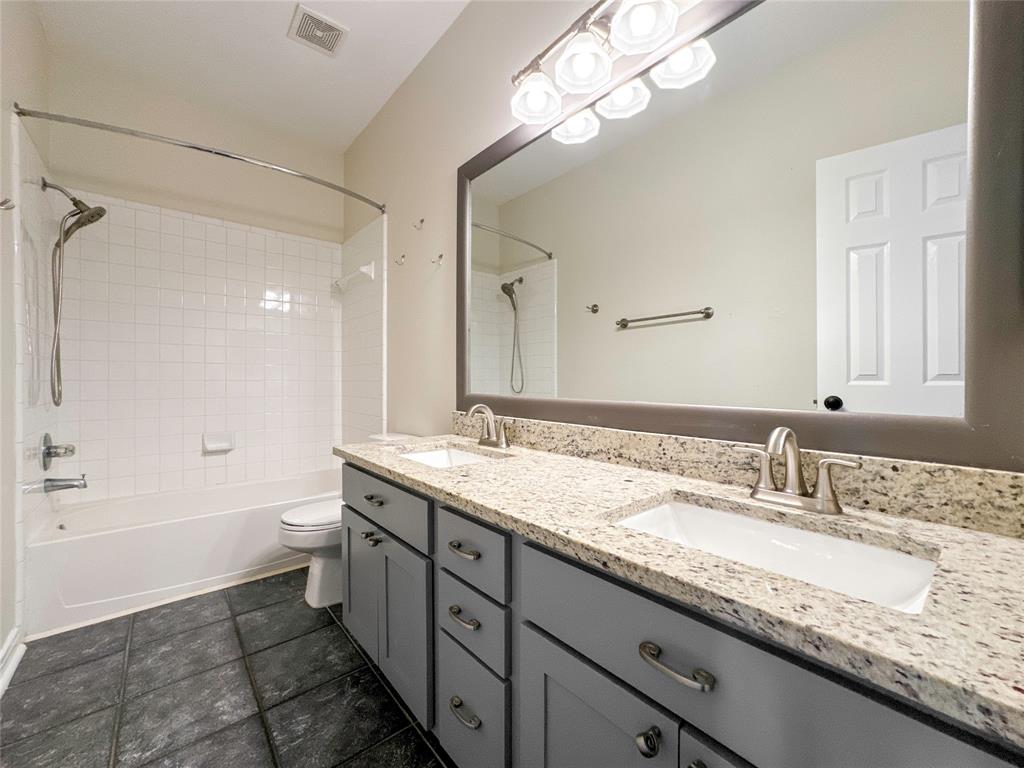 907 N Elder Grove Drive, Pearland, Texas image 34