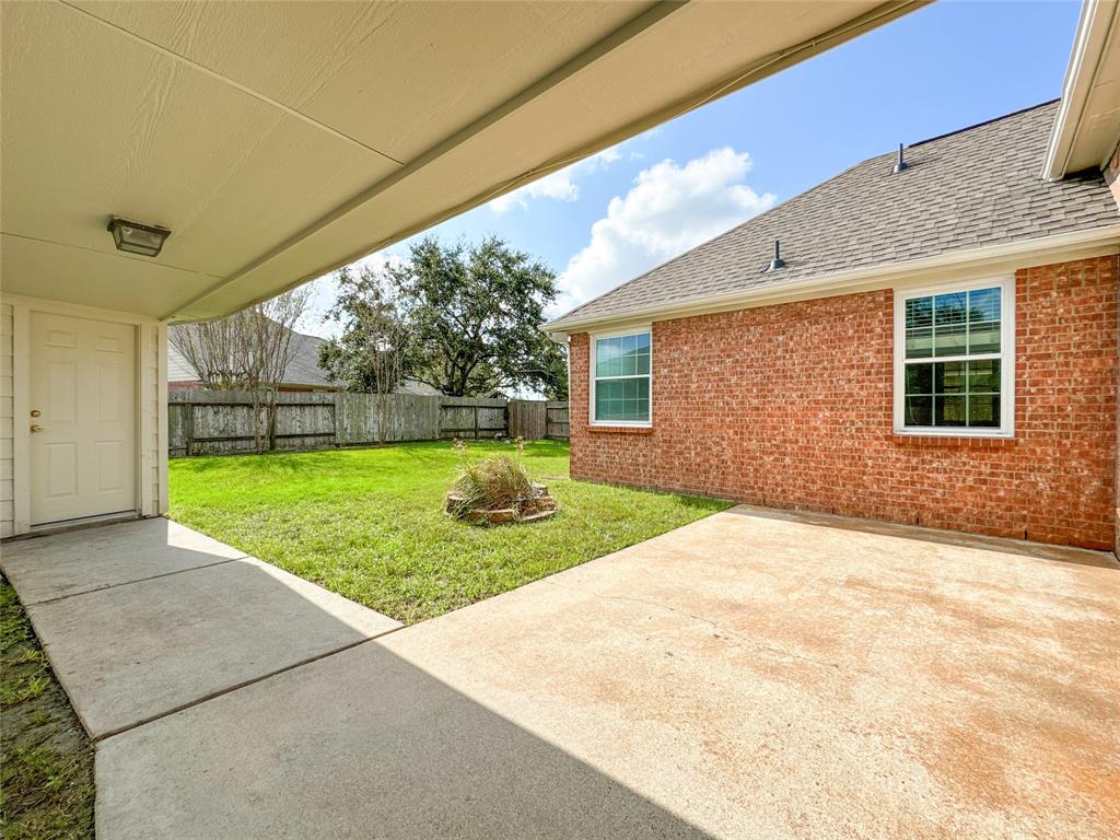 907 N Elder Grove Drive, Pearland, Texas image 36