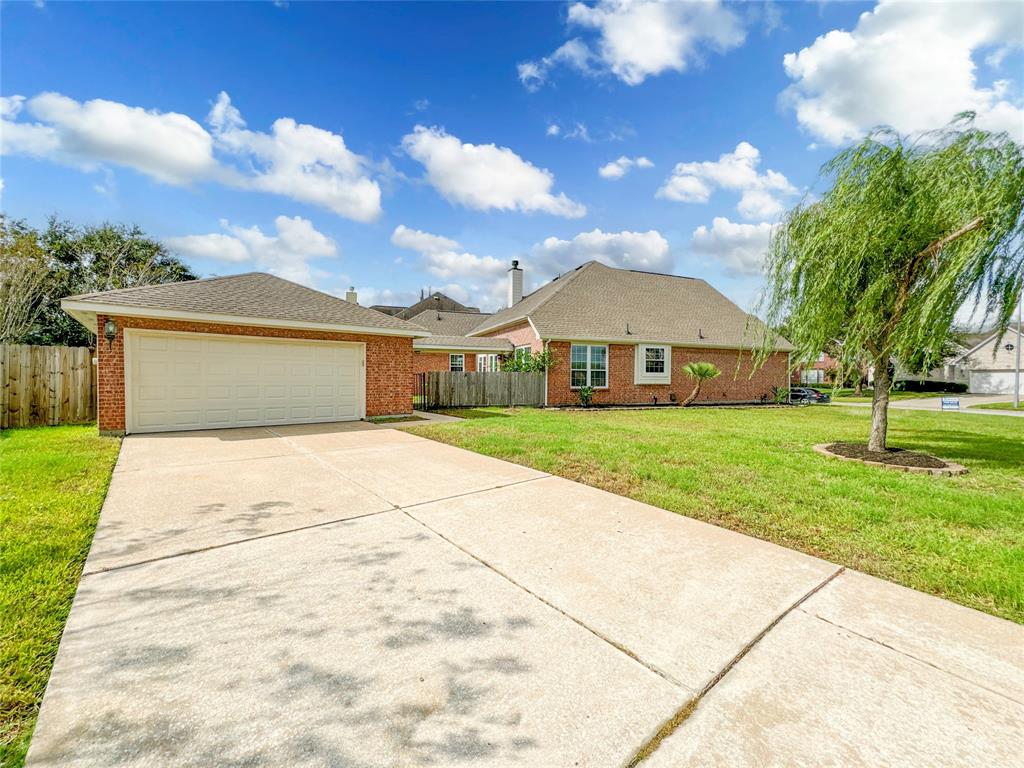 907 N Elder Grove Drive, Pearland, Texas image 42