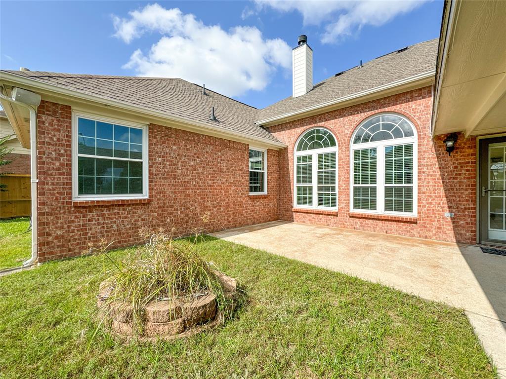 907 N Elder Grove Drive, Pearland, Texas image 37