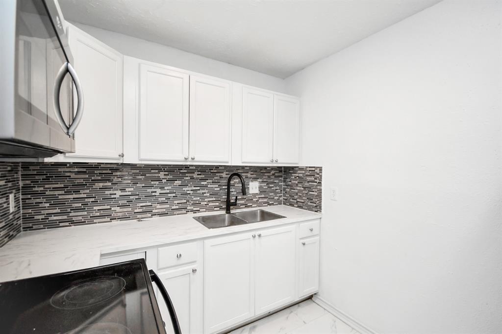 7730 Sign Street, Houston, Texas image 10
