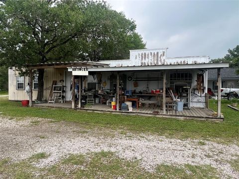 Single Family Residence in Huntsville TX 3015 State Highway 19 22.jpg