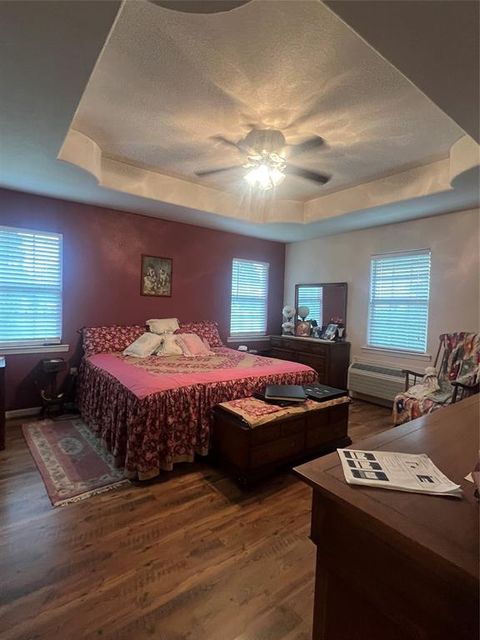 Single Family Residence in Huntsville TX 3015 State Highway 19 16.jpg