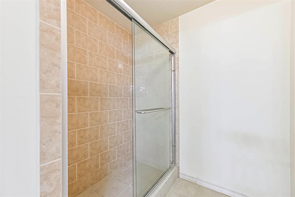 1410 Osborne Drive, Friendswood, Texas image 31