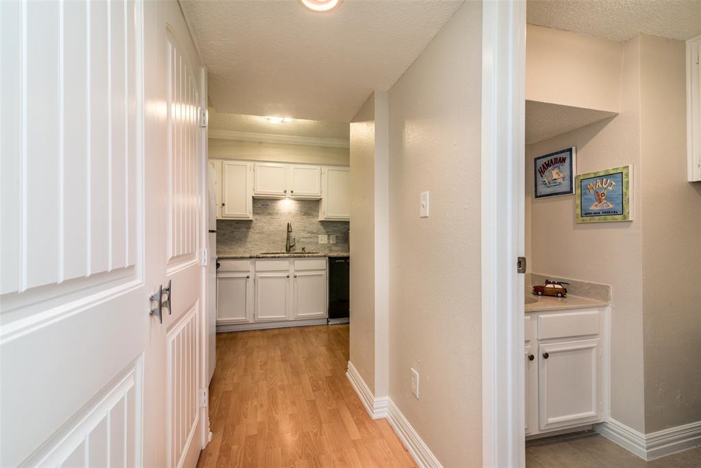 1907 Glencove Drive, Seabrook, Texas image 9