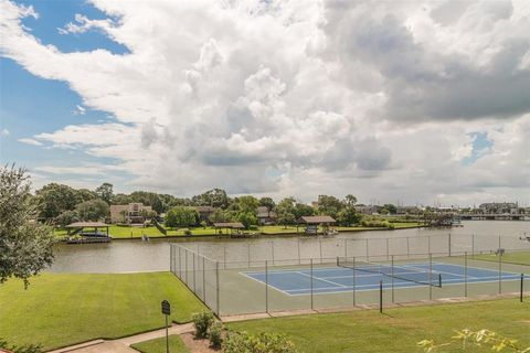 A home in Seabrook