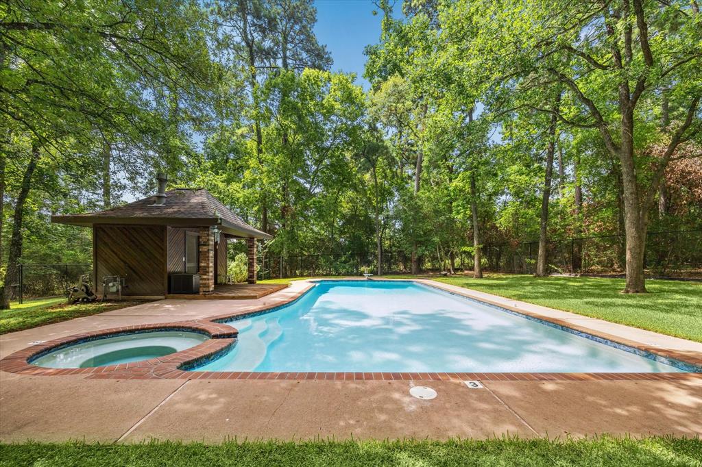 12190 Willowridge Circle