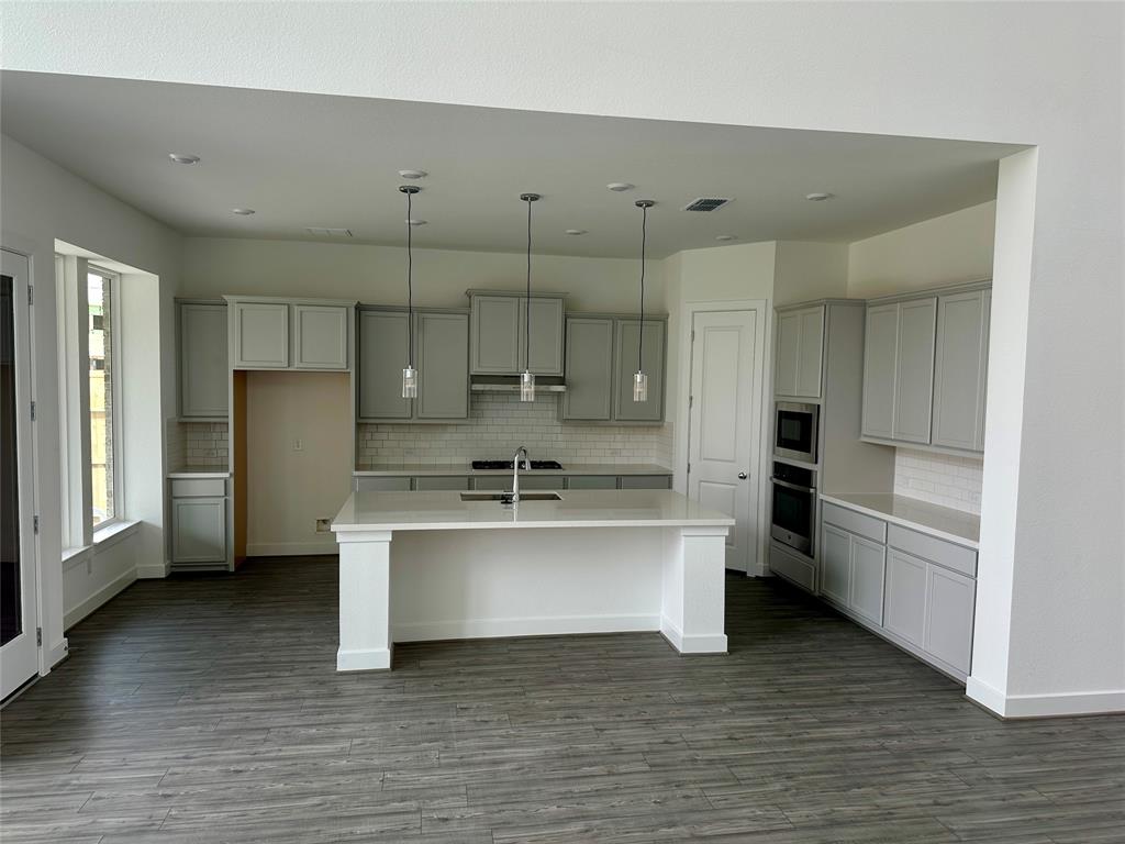 1401 River Point Drive