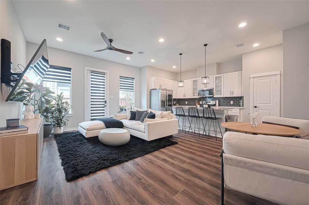 8462 Berry Green Lane