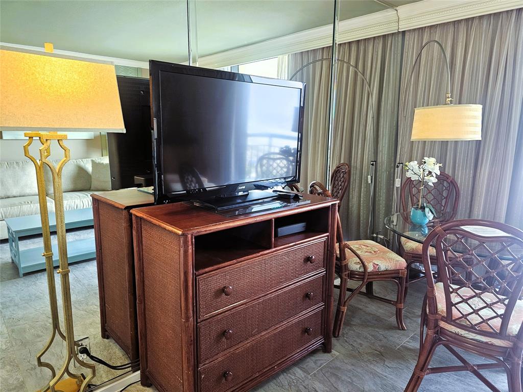 5220 Seawall Boulevard #1233B, Galveston, Texas image 8