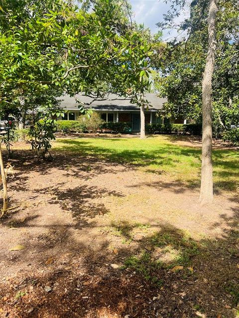 A home in Lake Jackson