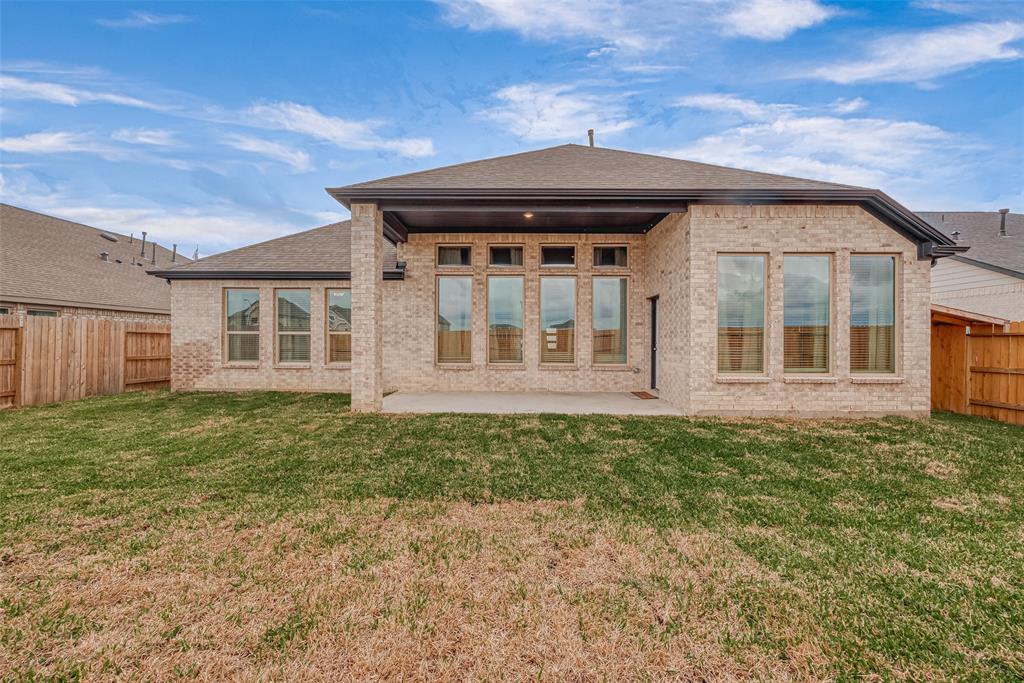 1011 Comal Trail, Dayton, Texas image 47