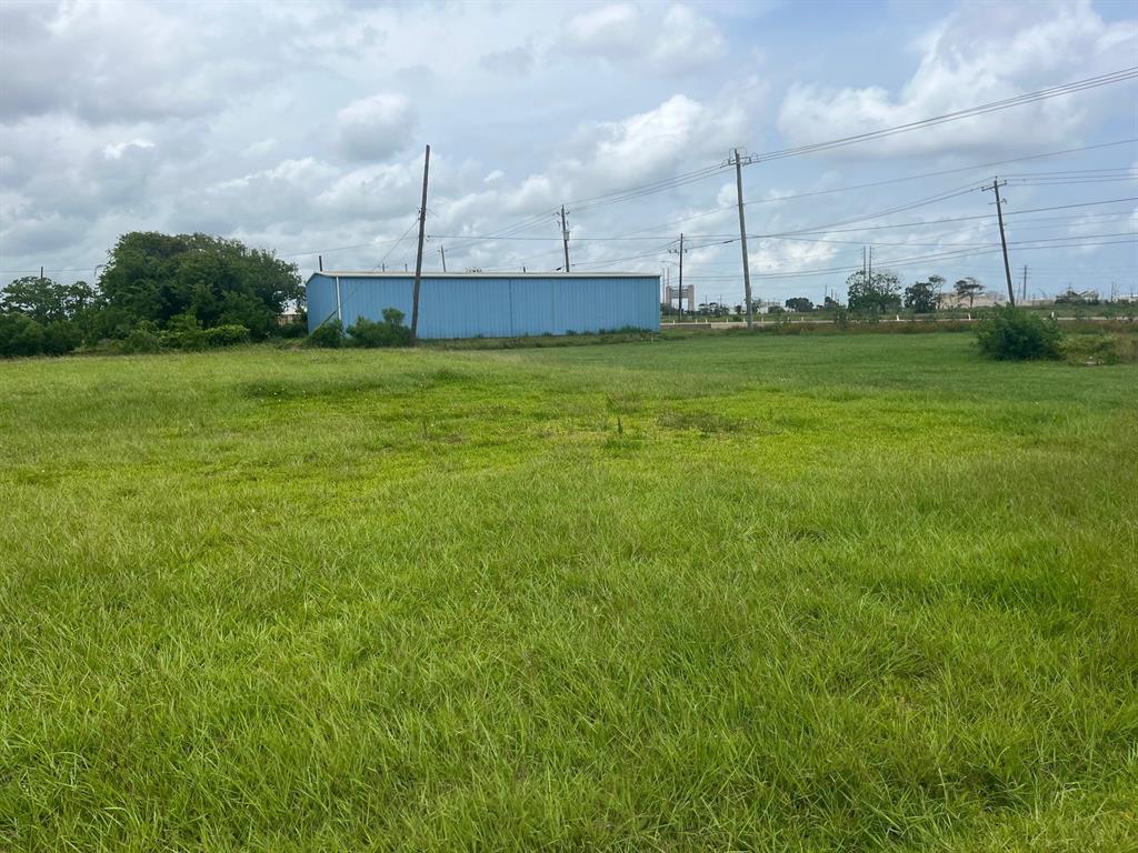E 7th, Freeport, Texas image 4