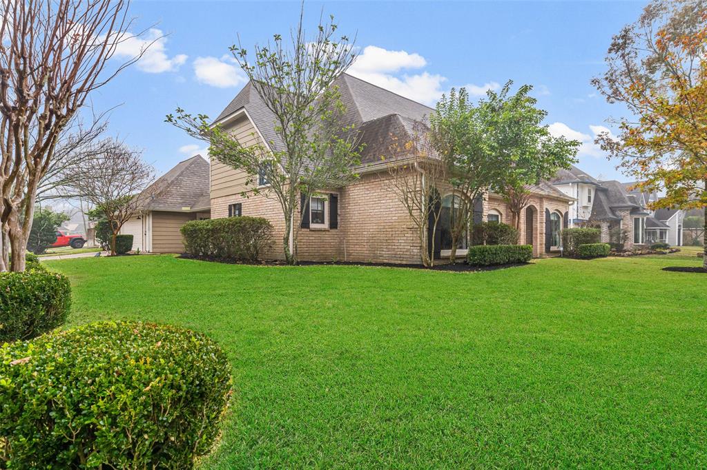 5322 Manor Glen Drive, Kingwood, Texas image 2