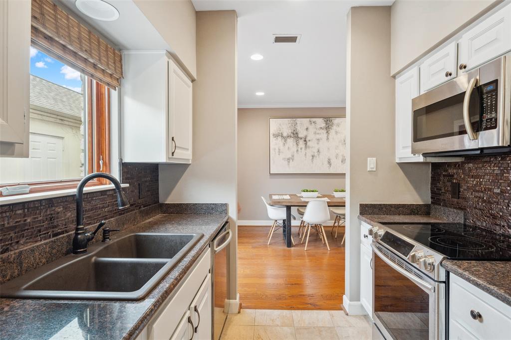 624 Augusta Drive #624, Houston, Texas image 7