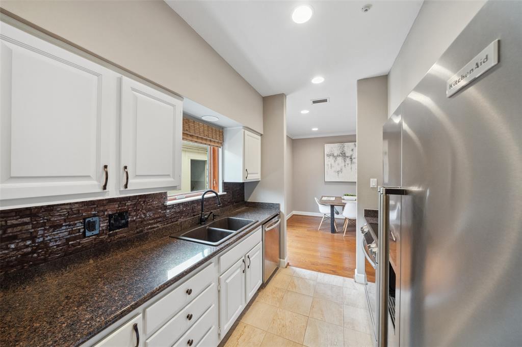 624 Augusta Drive #624, Houston, Texas image 9
