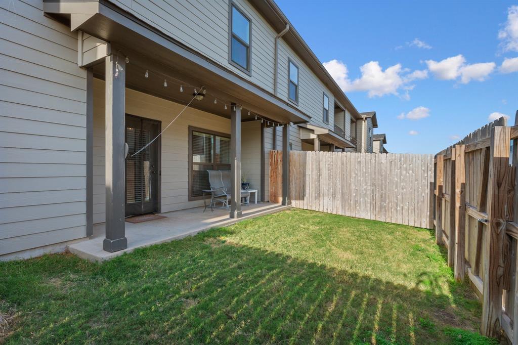 517 Hayes Lane, College Station, Texas image 3