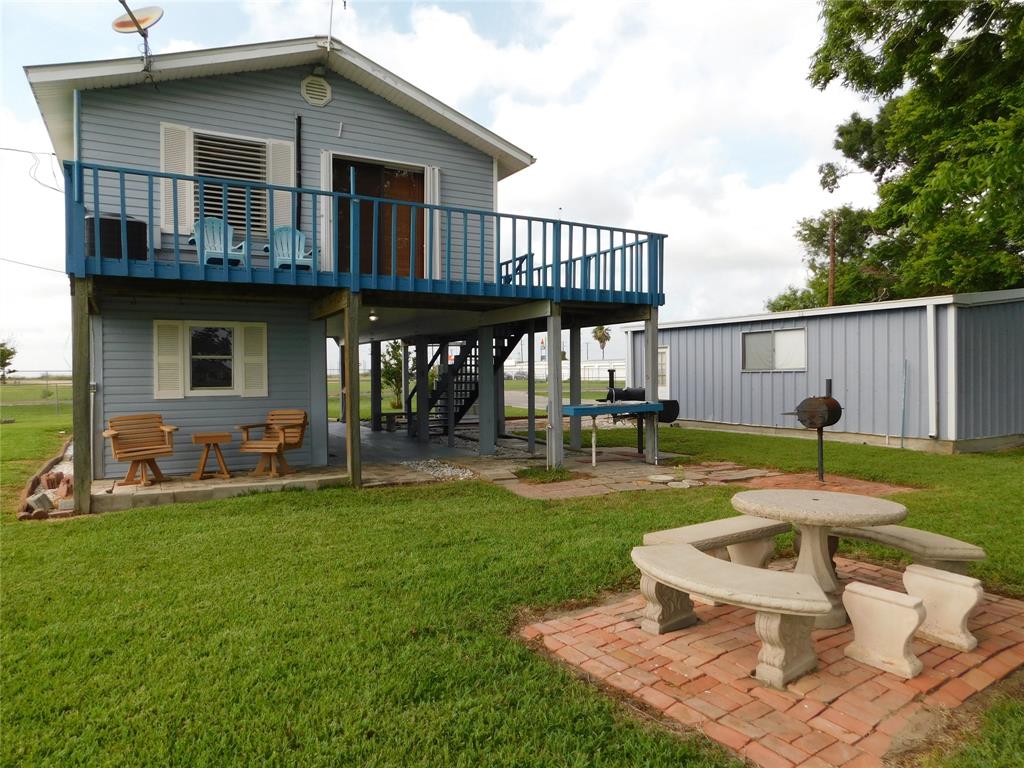 135 W Bayshore Drive, Palacios, Texas image 4
