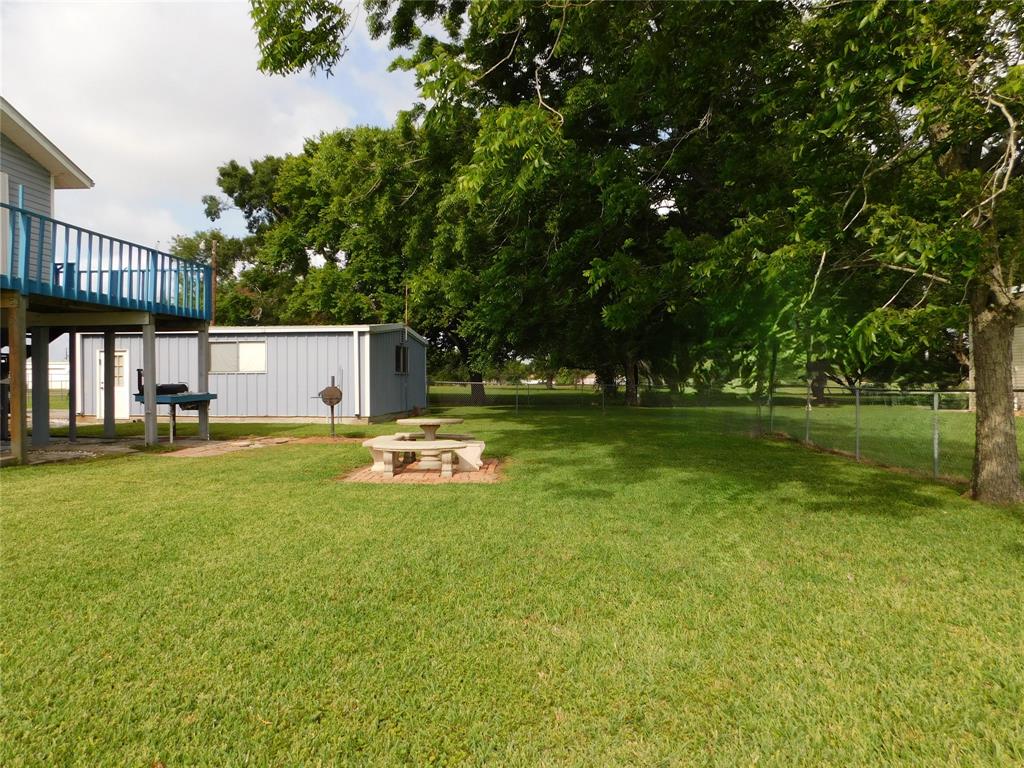 135 W Bayshore Drive, Palacios, Texas image 6