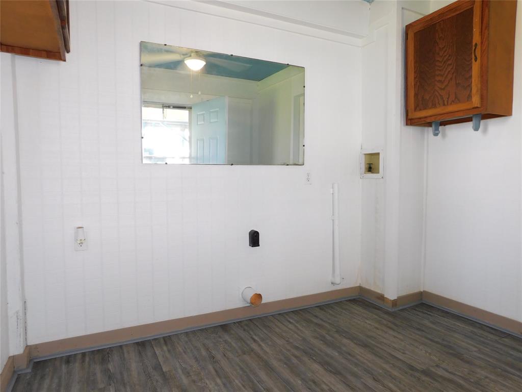 135 W Bayshore Drive, Palacios, Texas image 14