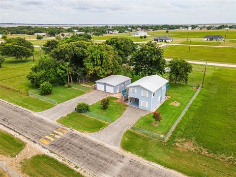 Photo of 135 W Bayshore Drive, Palacios, TX 77465 (MLS # 44016291) Photo of 135 W Bayshore Drive, Palacios, TX 77465 (MLS # 44016291)