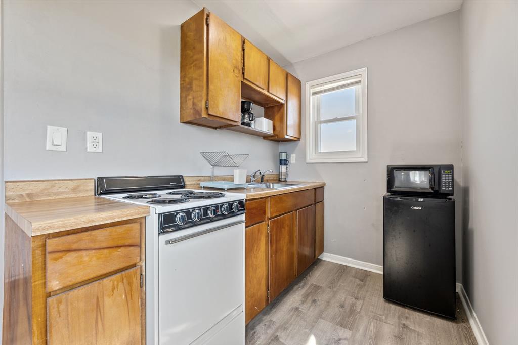 324 County Road 257, Matagorda, Texas image 37
