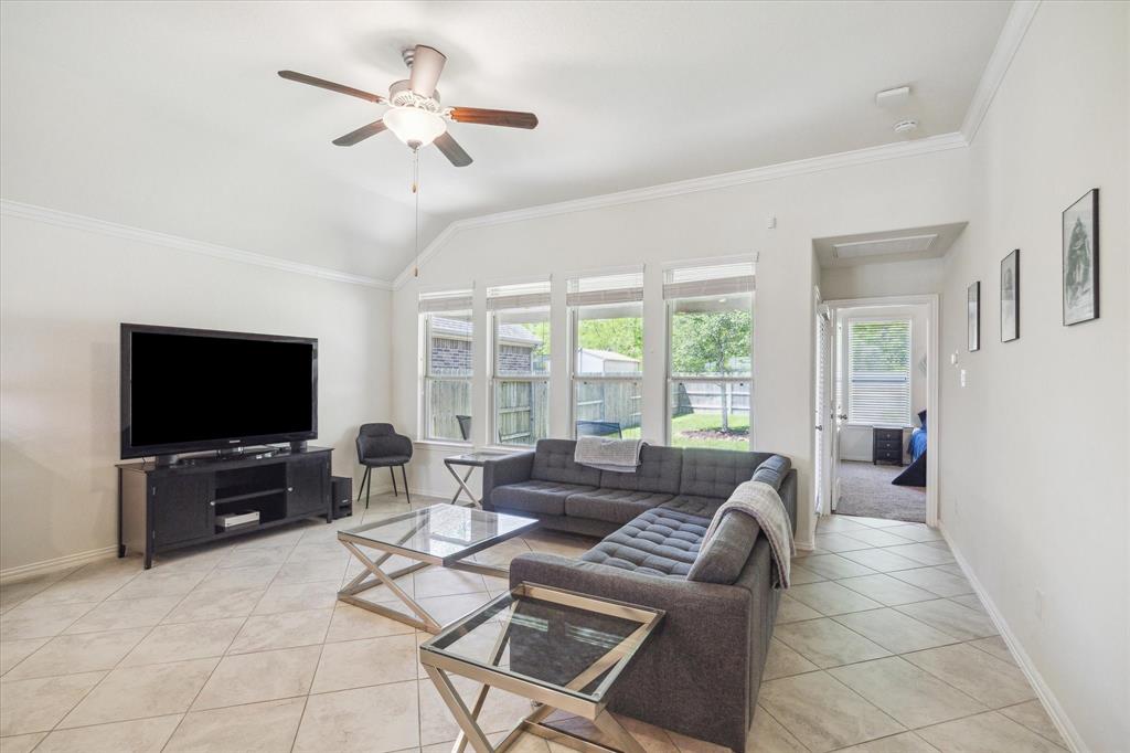 18822 Rosewood Terrace Drive, New Caney, Texas image 8