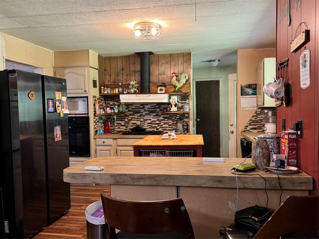 2183 Farm To Market 3283, Hallettsville, Texas image 11