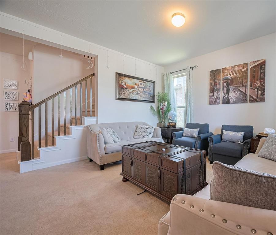 22403 Helen Springs Ln