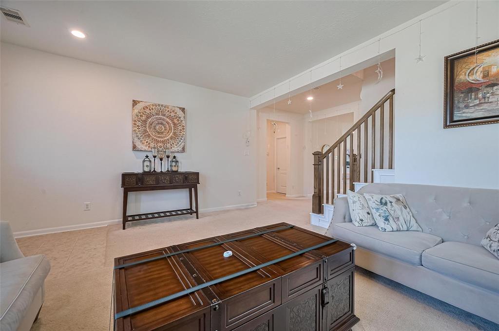 22403 Helen Springs Ln