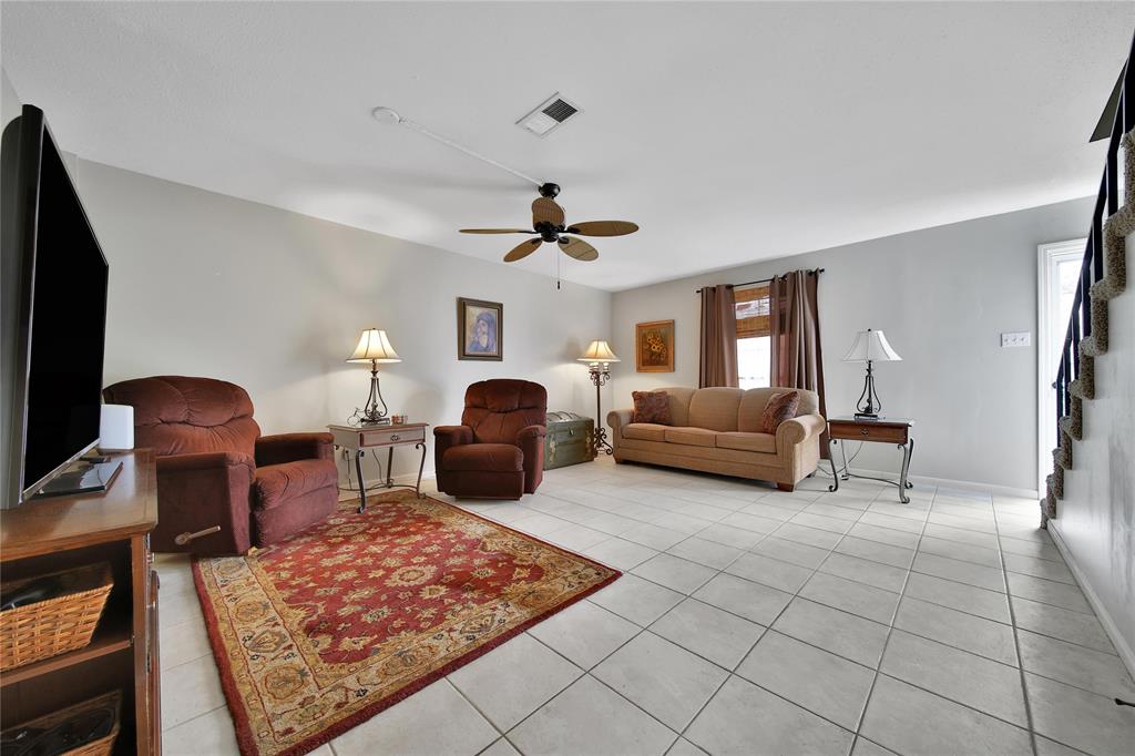 1517 Cedar Cove Street, La Porte, Texas image 2