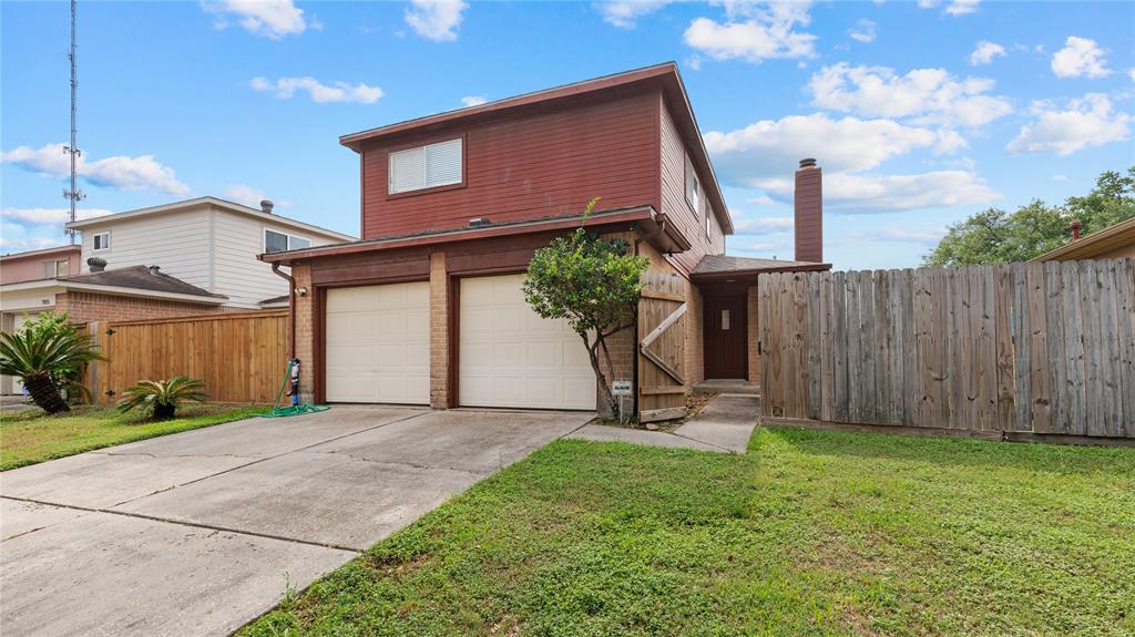 7819 Mauvewood Drive, Houston, Texas image 2