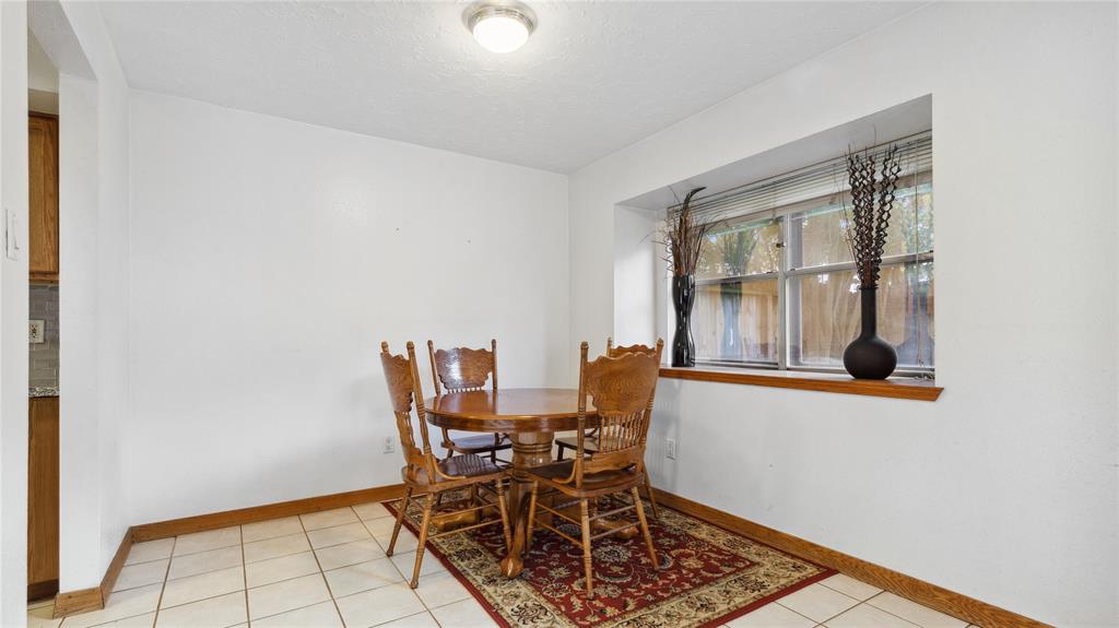 7819 Mauvewood Drive, Houston, Texas image 11