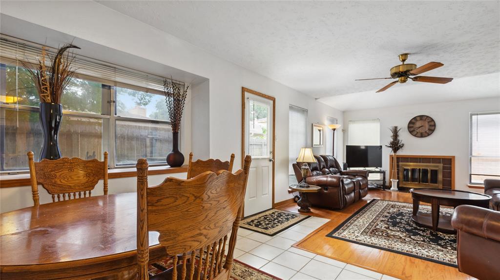 7819 Mauvewood Drive, Houston, Texas image 12