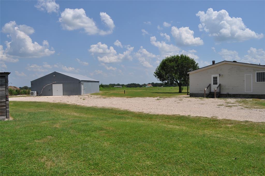 10901 Harmon School Road, Burton, Texas image 5