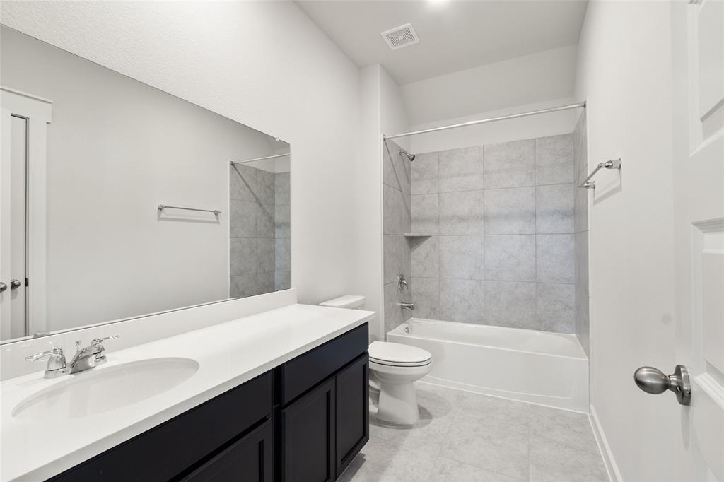 4303 Maple Root Lane, Pinehurst, Texas image 34