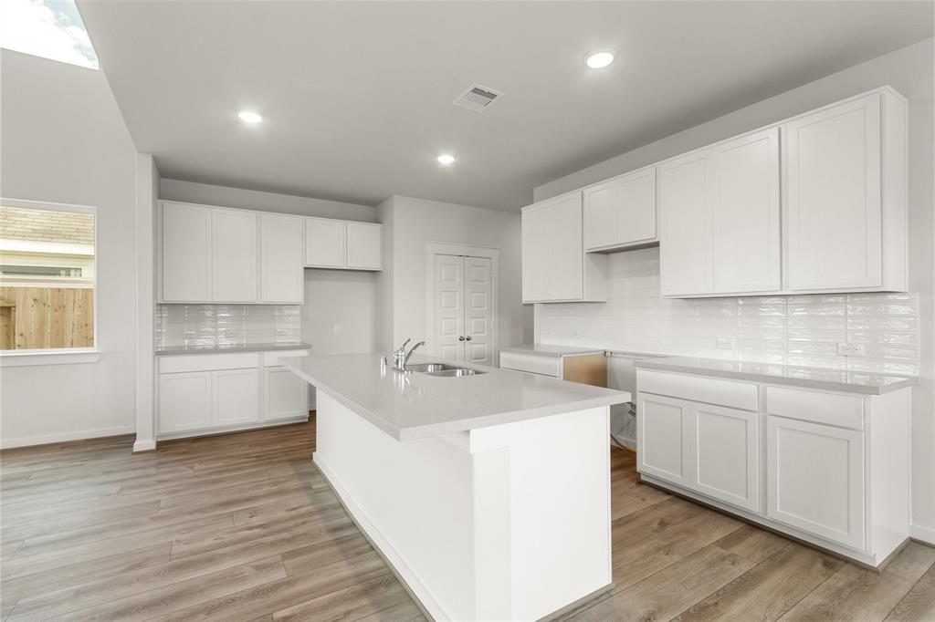 4303 Maple Root Lane, Pinehurst, Texas image 12