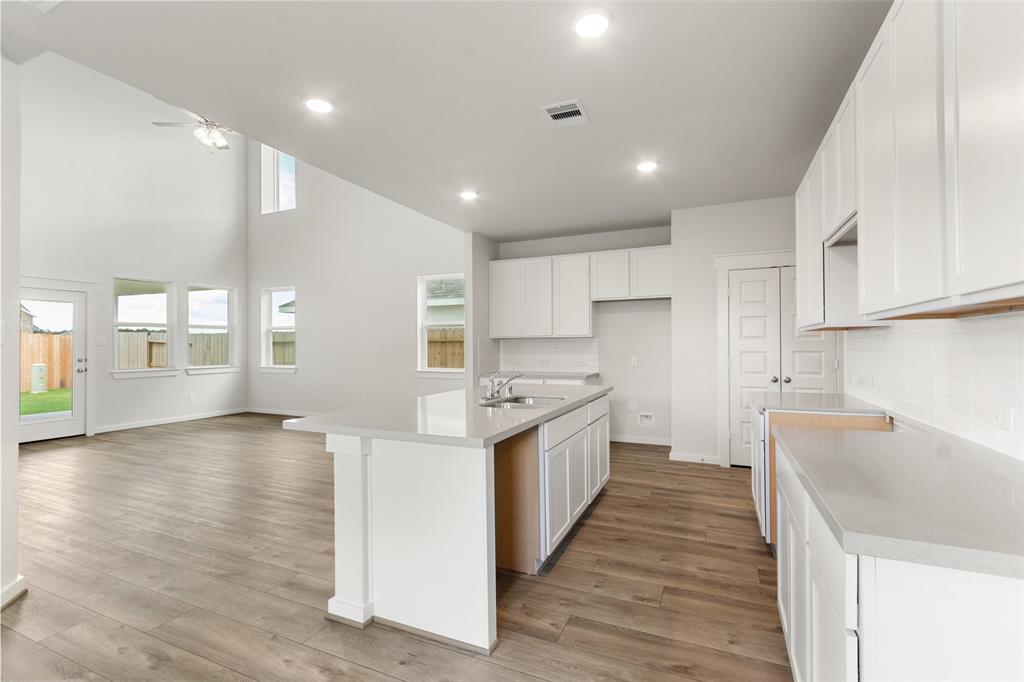 4303 Maple Root Lane, Pinehurst, Texas image 11