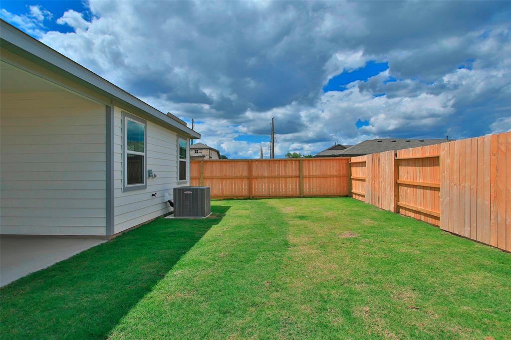 4303 Maple Root Lane, Pinehurst, Texas image 43