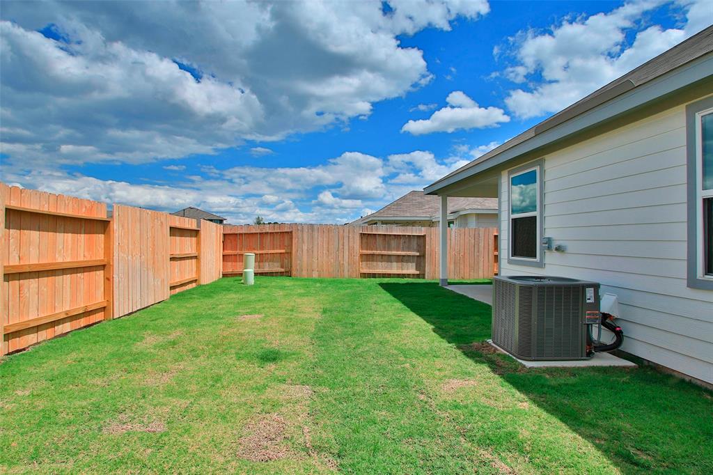4303 Maple Root Lane, Pinehurst, Texas image 47