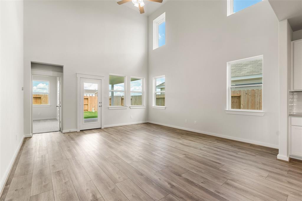 4303 Maple Root Lane, Pinehurst, Texas image 17