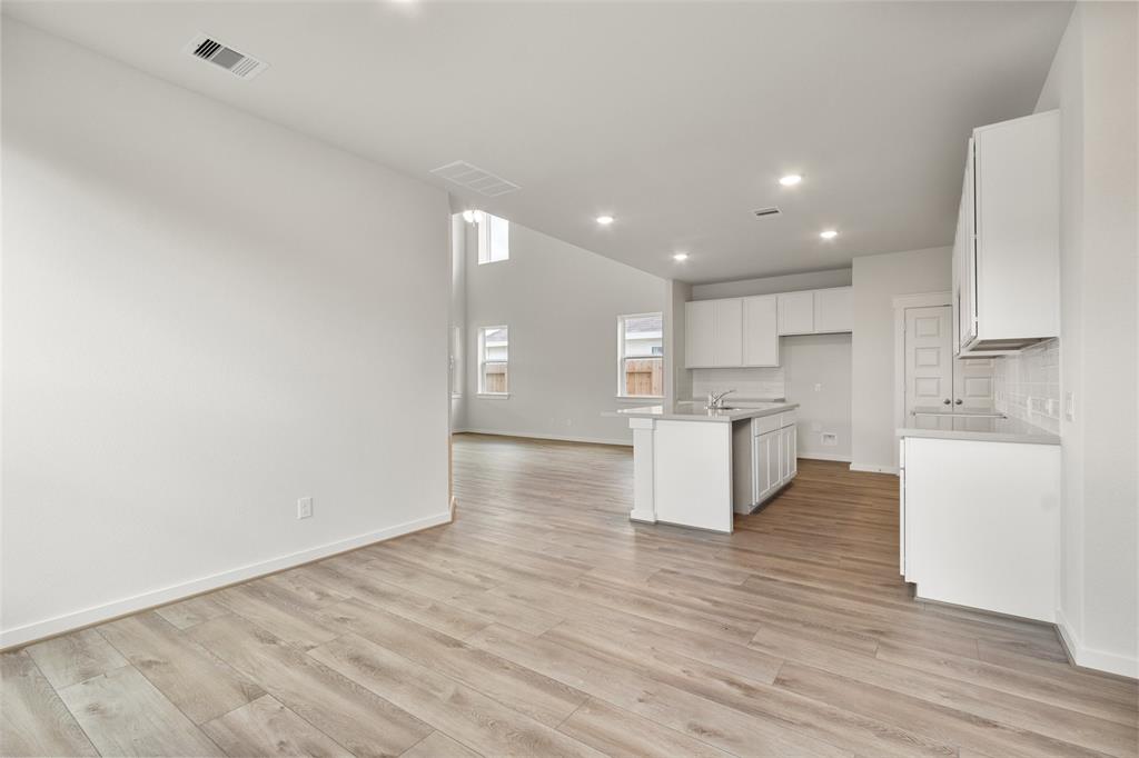 4303 Maple Root Lane, Pinehurst, Texas image 9