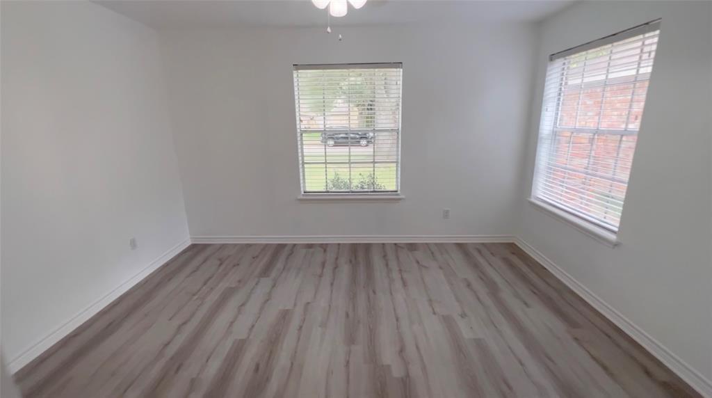 1419 Valley Landing Drive, Katy, Texas image 10