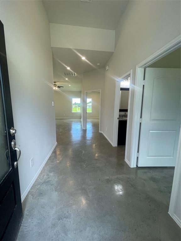 8 Greenway Drive, Trinity, Texas image 3