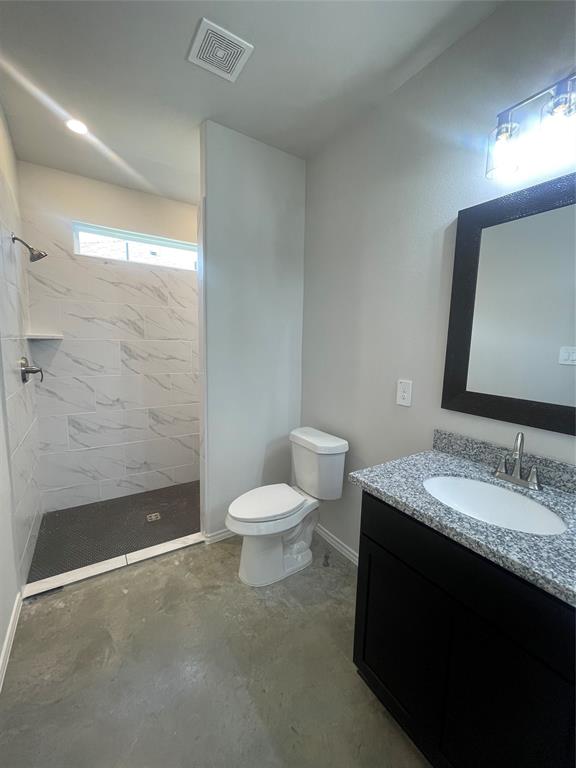 8 Greenway Drive, Trinity, Texas image 11