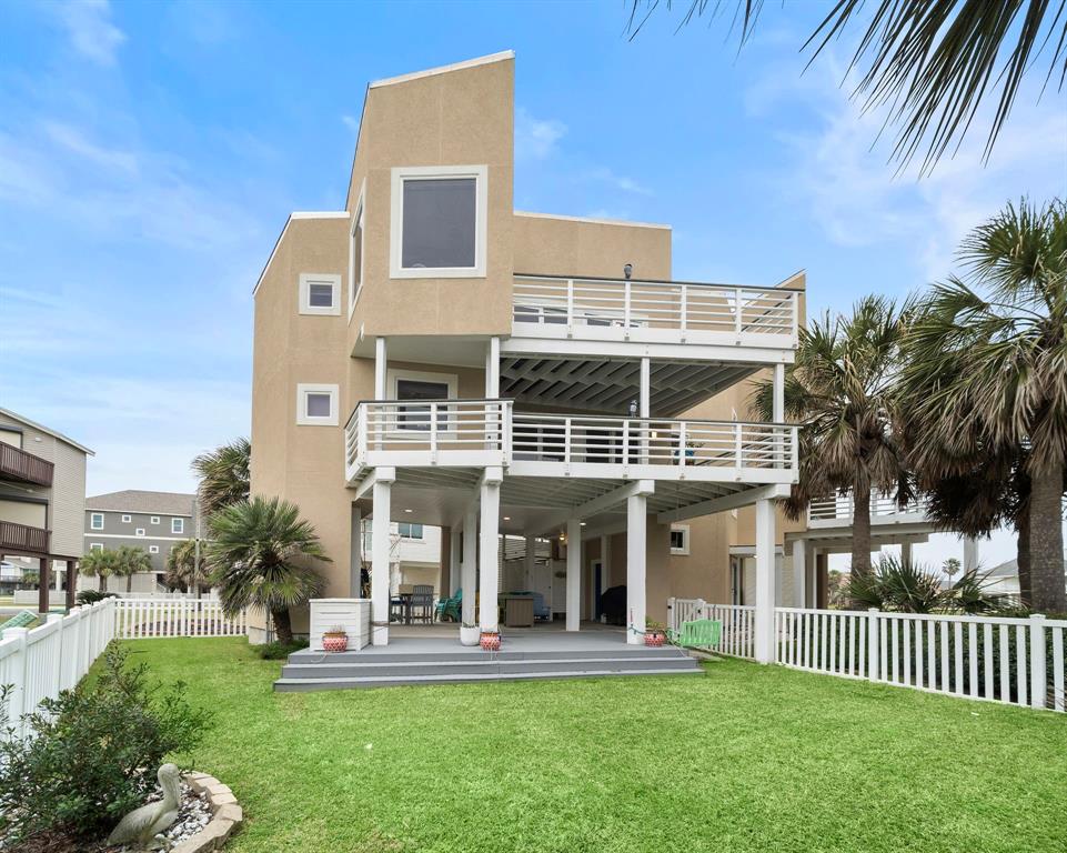 4207 Barataria Court