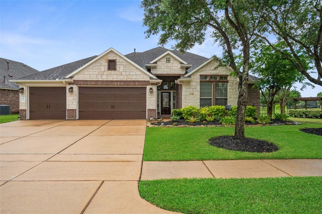 8815 E Windhaven Terrace Trail, Cypress, Texas image 2