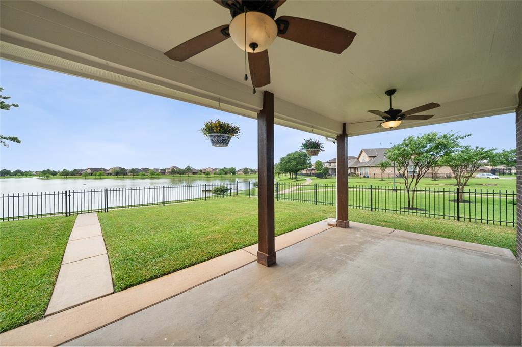 8815 E Windhaven Terrace Trail, Cypress, Texas image 3