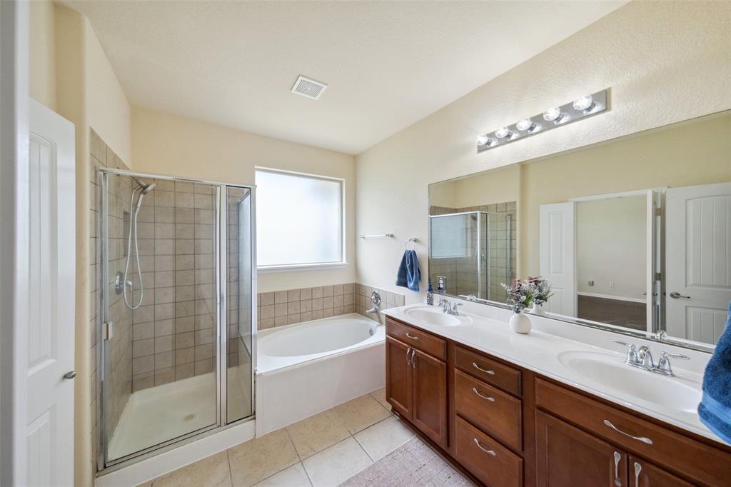 8815 E Windhaven Terrace Trail, Cypress, Texas image 20