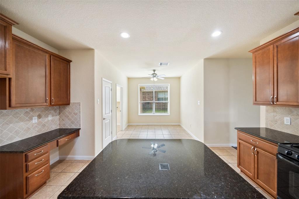 8815 E Windhaven Terrace Trail, Cypress, Texas image 16
